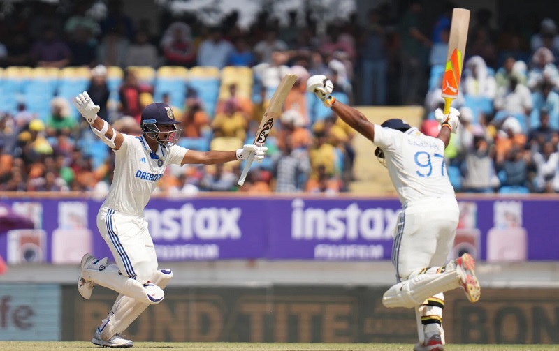 Yashaswi Jaiswal and sarfaraz khan 